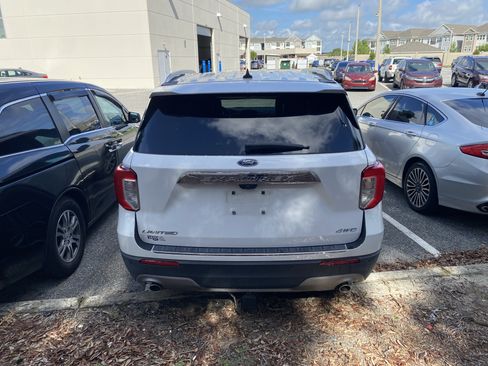 Used 2022 Ford Explorer Limited AWD/4WD image 19