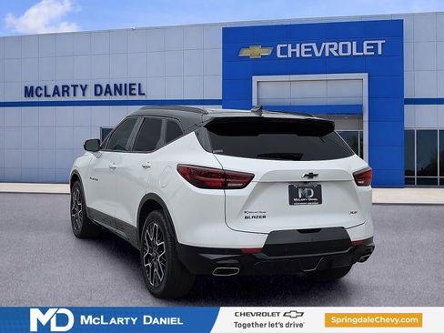 Used 2024 Chevrolet Blazer RS w/ Enhanced Convenience Package FWD image 4