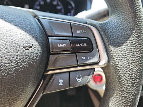 Used 2018 Honda Accord LX image 23
