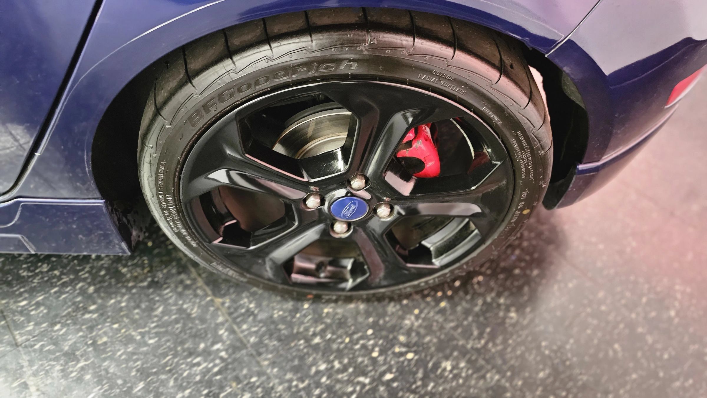 Used 2016 Ford Fiesta ST FWD image 15