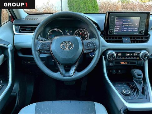 Used 2021 Toyota RAV4 XLE w/ Convenience Package AWD/4WD image 6