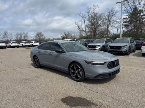 Used 2025 Honda Accord Sport image 22