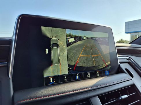 Used 2022 Chevrolet Tahoe RST w/ Luxury Package image 17