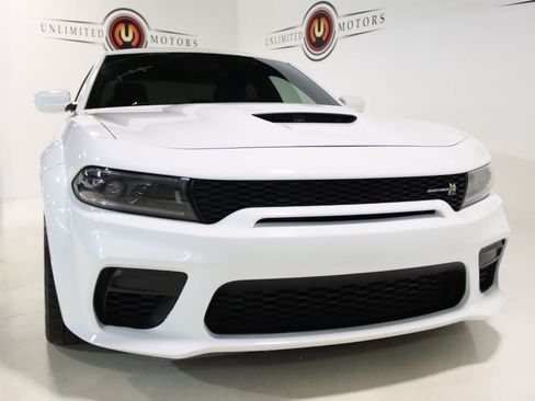 Used 2022 Dodge Charger Scat Pack RWD image 29