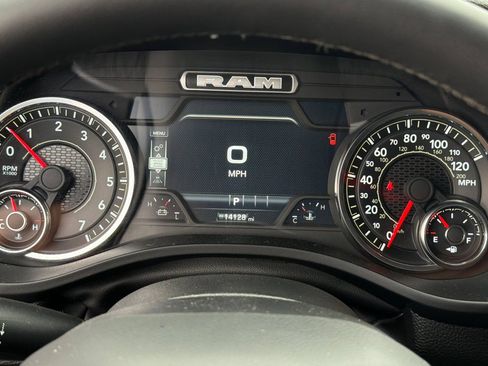 Used 2025 RAM 1500 Big Horn AWD/4WD image 37