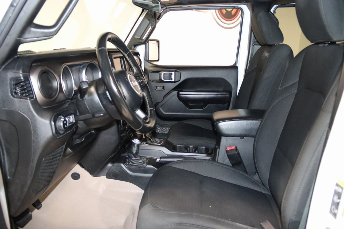 Used 2021 Jeep Gladiator Sport AWD/4WD image 30