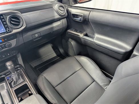 Used 2023 Toyota Tacoma Limited image 8