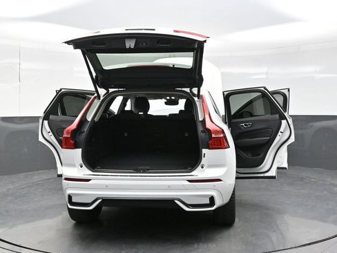Used 2023 Volvo XC60 T8 Plus AWD/4WD image 42