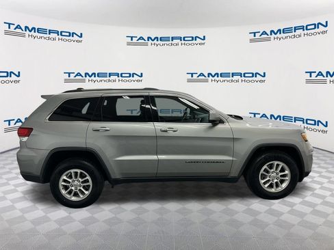 Used 2020 Jeep Grand Cherokee Laredo RWD image 6