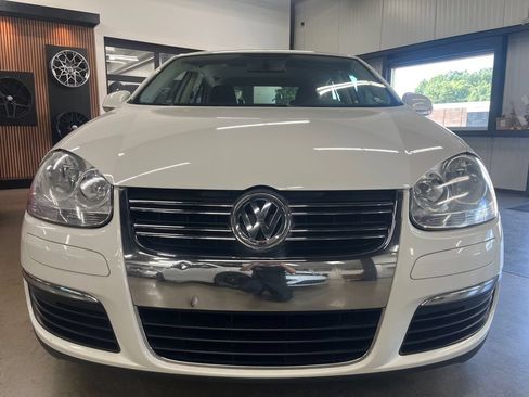 Used 2010 Volkswagen Jetta Limited Edition FWD image 22