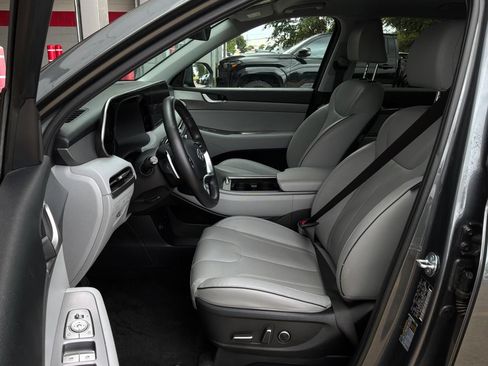 Used 2025 Hyundai Palisade SEL FWD image 10