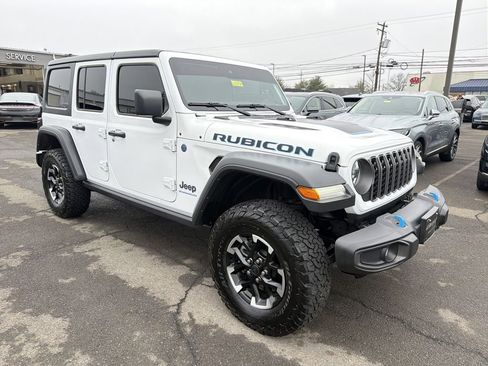 Used 2024 Jeep Wrangler Unlimited Rubicon 4xe w/ Convenience Group image 8