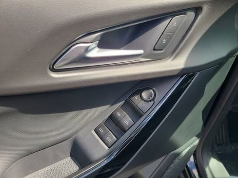 New 2026 Chevrolet Equinox LT w/ Safety and Technology Package image 16