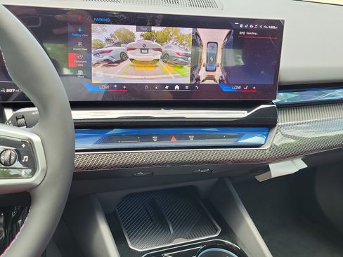 New 2026 BMW i5 M60 AWD/4WD image 27