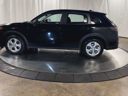 Used 2023 Honda HR-V LX image 7