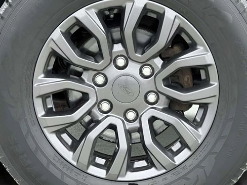 Used 2019 Ford Ranger XLT w/ Equipment Group 301A Mid AWD/4WD image 17