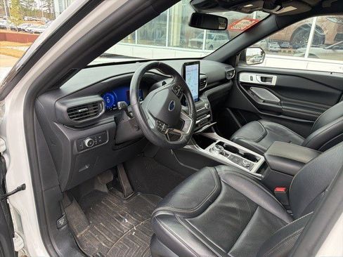 Used 2020 Ford Explorer ST w/ Premium Technology Package image 12