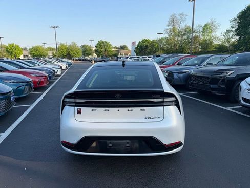 Used 2023 Toyota Prius Prime FWD image 6