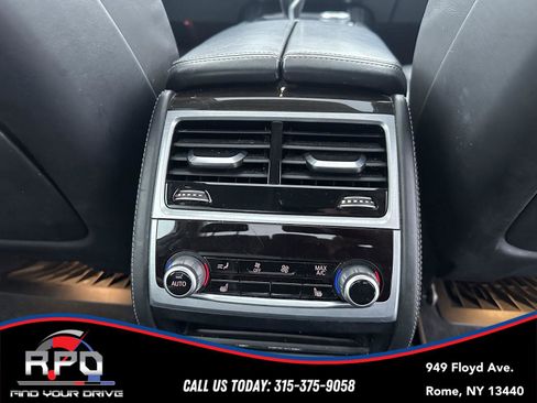 Used 2017 BMW 750i xDrive 750i xDrive image 24