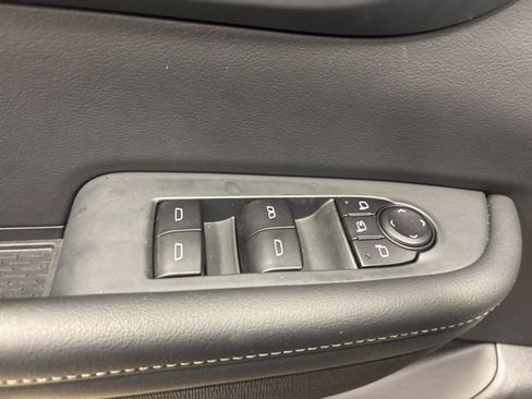 Used 2025 Buick Enclave Preferred image 35