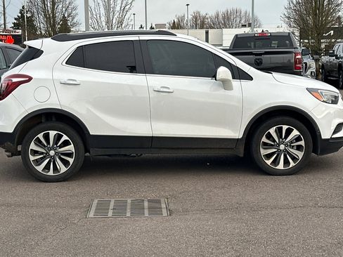 Used 2022 Buick Encore Preferred w/ Safety Package image 3