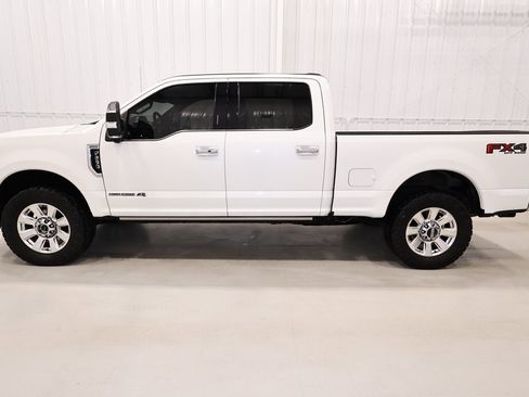 Used 2020 Ford F250 Platinum image 3