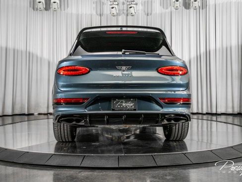 Used 2023 Bentley Bentayga Speed image 23