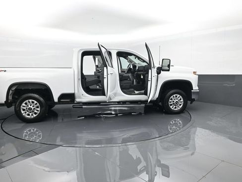 Used 2025 Chevrolet Silverado 2500 LT w/ Convenience Package AWD/4WD image 29