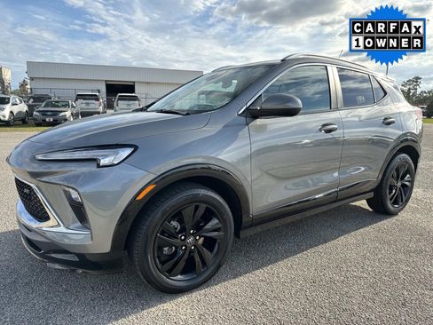 Certified 2024 Buick Encore GX Sport Touring image 8