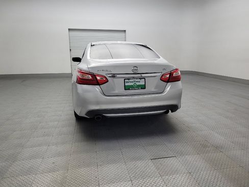 Used 2016 Nissan Altima 2.5 SV image 6
