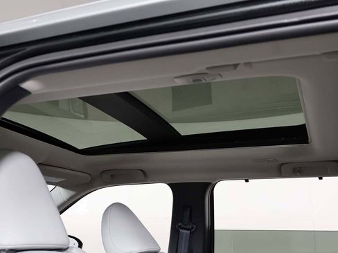 New 2025 Mitsubishi Outlander SEL image 23