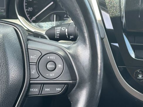 Used 2024 Toyota Camry SE w/ Convenience Package image 23