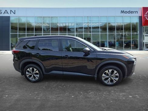 Used 2022 Nissan Rogue SV AWD/4WD image 4