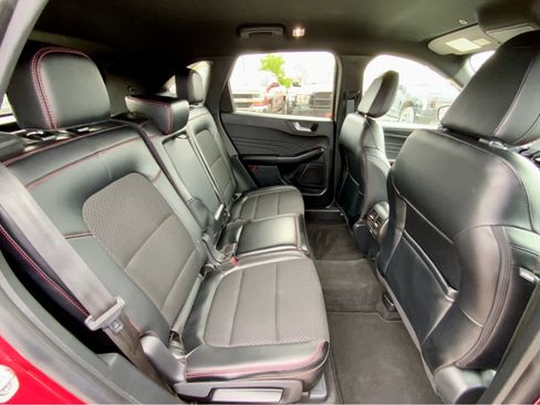 Used 2025 Ford Escape ST-Line AWD/4WD image 24