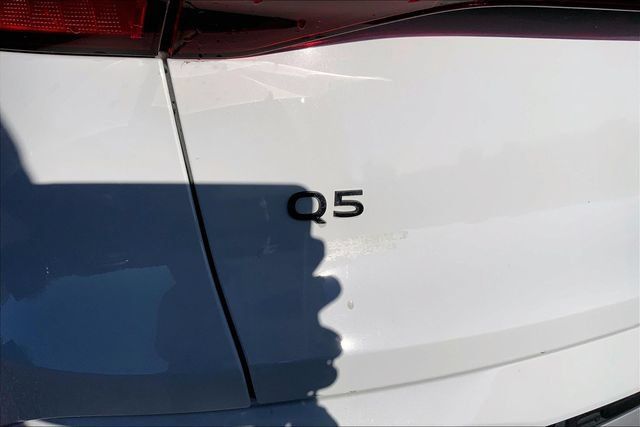 Used 2025 Audi Q5 Premium Plus w/ Premium Plus AWD/4WD image 8