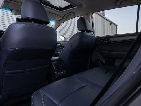 Used 2018 Subaru Outback 2.5i Limited image 20