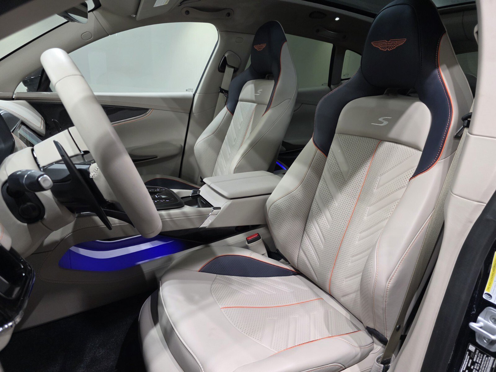 New 2026 Aston Martin DBX 707 AWD/4WD image 12