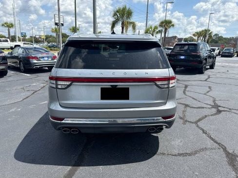 Used 2023 Lincoln Aviator 2WD w/ Premium Package image 8