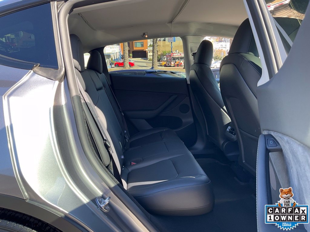 Used 2025 Tesla Model Y Performance AWD/4WD image 49