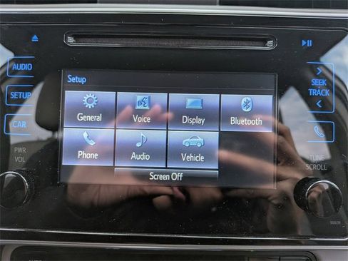 Used 2017 Toyota Corolla LE image 20