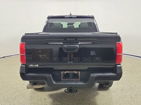 Used 2025 Toyota Tacoma SR5 AWD/4WD image 6