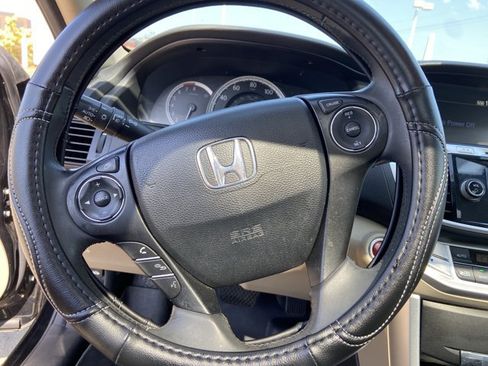 Used 2015 Honda Accord EX-L image 35