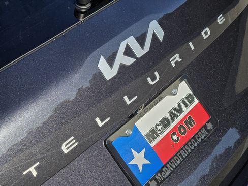 Used 2025 Kia Telluride S FWD image 33