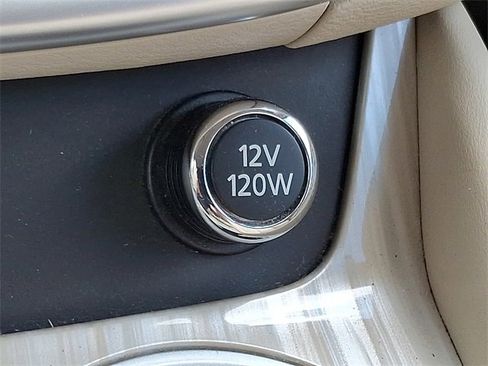 Used 2017 Nissan Murano S image 23