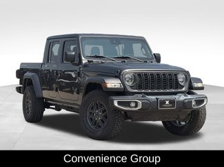 Used 2024 Jeep Gladiator Sport AWD/4WD video 2