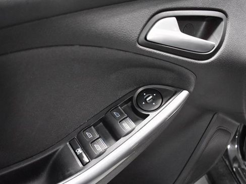 Used 2013 Ford Focus Titanium image 15