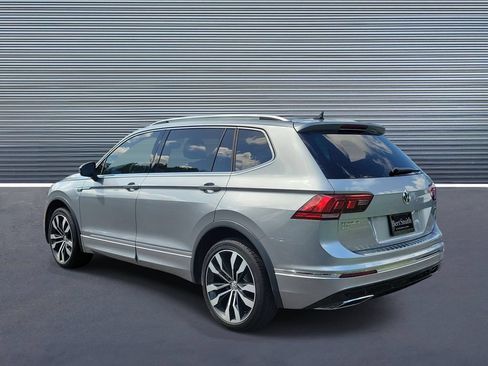 Used 2020 Volkswagen Tiguan SEL Premium R-Line w/ 3rd Row Seat Package AWD/4WD image 4