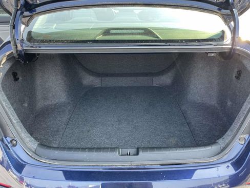 Used 2018 Honda Accord LX image 30