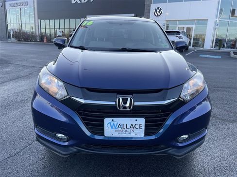 Used 2016 Honda HR-V EX image 2