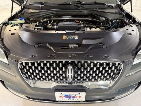 Used 2022 Lincoln Aviator Black Label w/ Dynamic Handling Package image 32